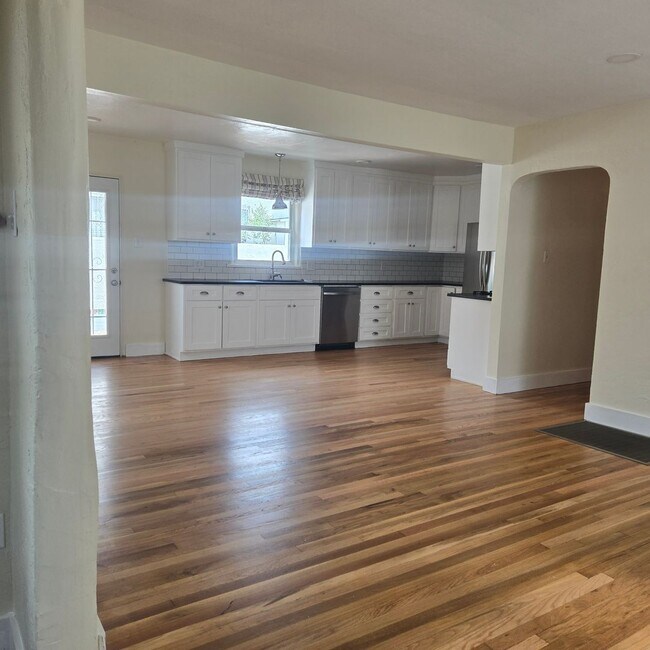 Photo - 4 Bedroom House
