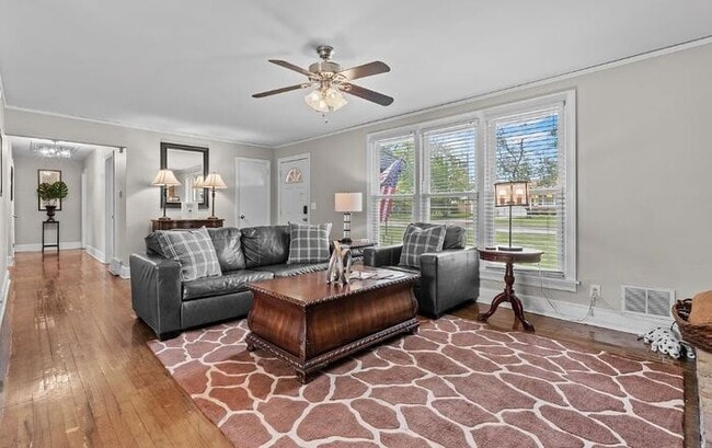 Photo - Furnished Mid Term Rental