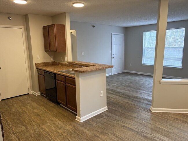 Photo - 2411 Hill St Unit 202