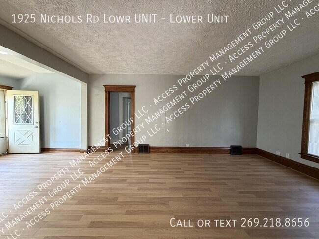 Photo - 1925 Nichols Rd Unit Lower