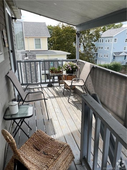 Building Photo - 718 Quinnipiac Ave Unit 3 Rental