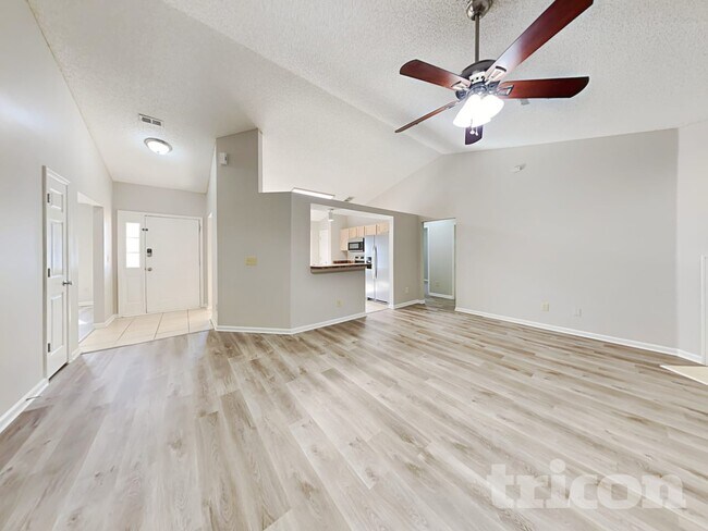 Photo - 8755 Tidewood Ct