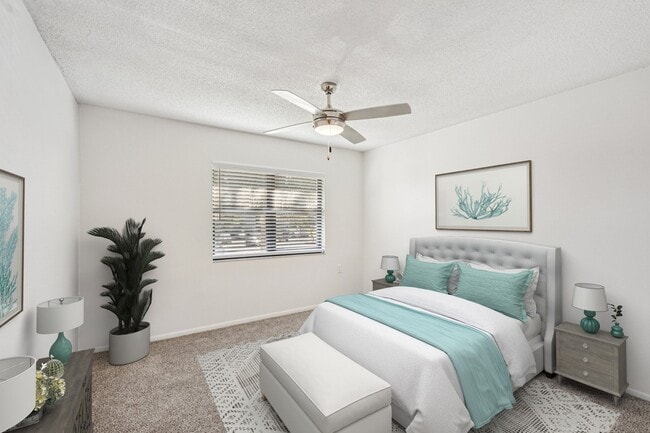 Photo - Venetian at Capri Isles