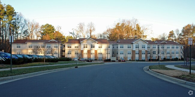 Popla Manor Apartments
