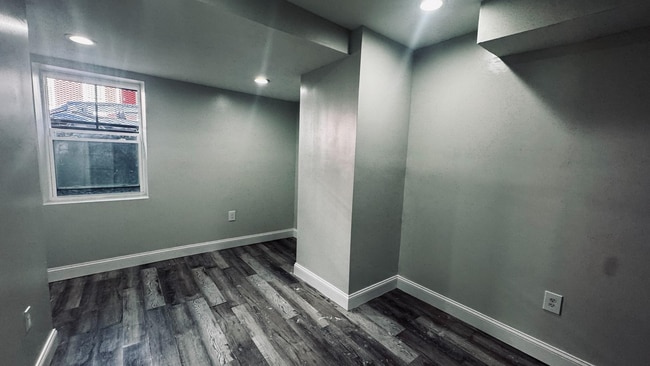 Photo - 228 S Edgewood St Unit 1