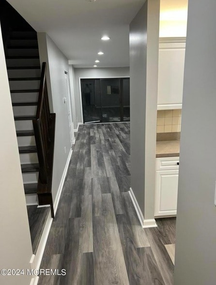 Photo - 254 Bromley Pl