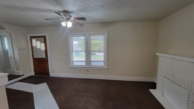 Photo - 1573 East Ave