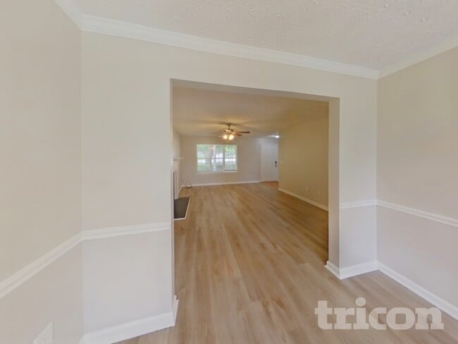 Photo - 5544 Frontier Ct