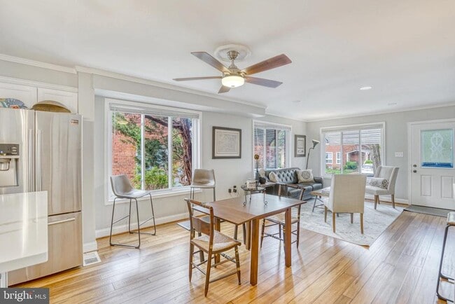 Photo - 113 E Taylor Run Pkwy