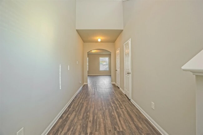 Building Photo - 12418 Maura Lane Rental