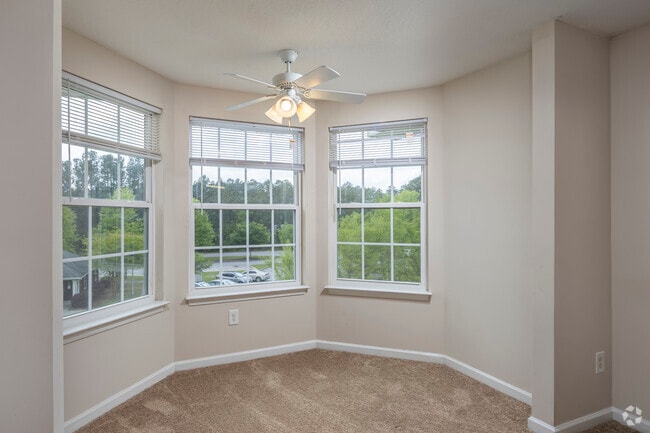 2BR, 2BA - 950SF - Living Room - Regent Park Apartments