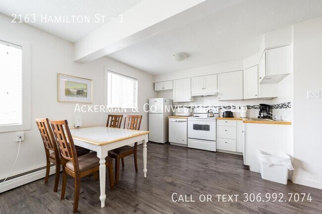 Building Photo - 2163 Hamilton St Unit 1