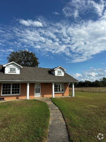 Building Photo - 13673 Interstate Hwy 30 E Rental