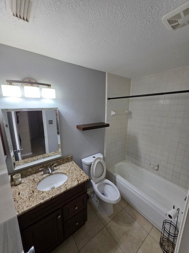 Photo - 3031 Greenlet Ct