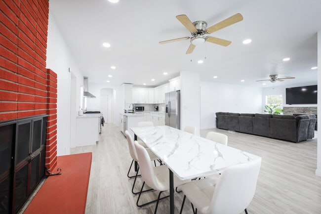 Photo - 501 Magnolia Ave