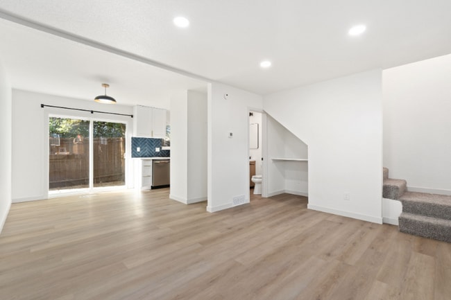 Photo - 1624 Banyan Dr Unit 1624 Banyan Dr #1