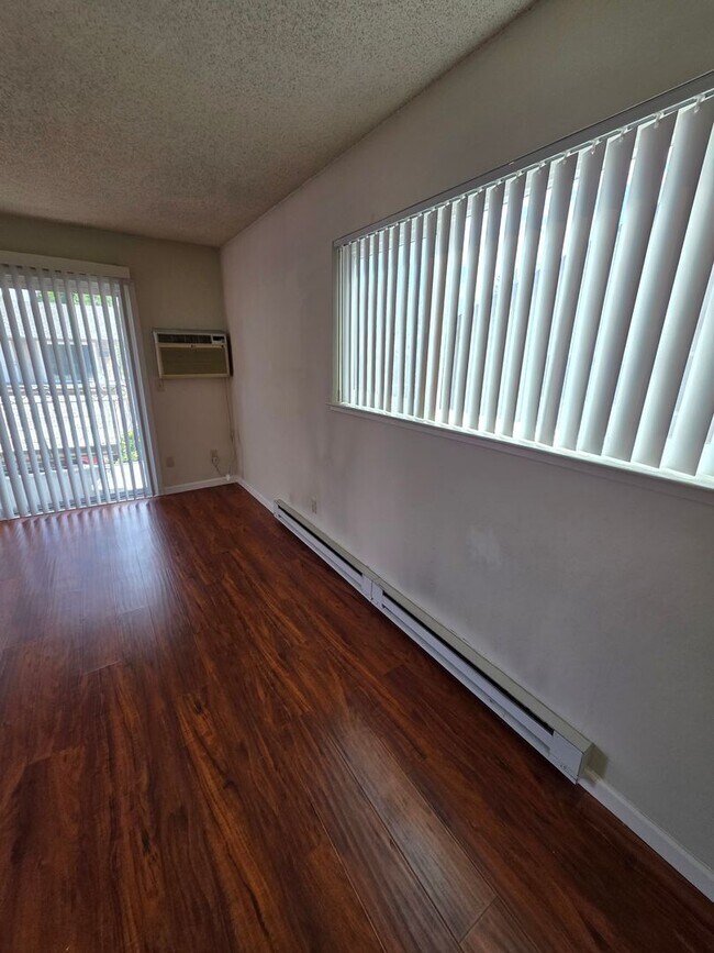 Photo - 4033 Hamilton Ave Unit 4033 Hamilton Ave  - E7