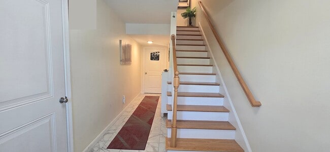 Photo - 19 Littleton Rd