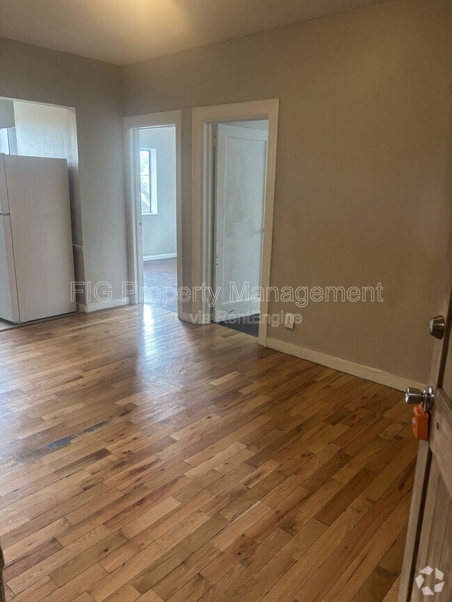 Building Photo - 431 W G St Unit 8 Rental