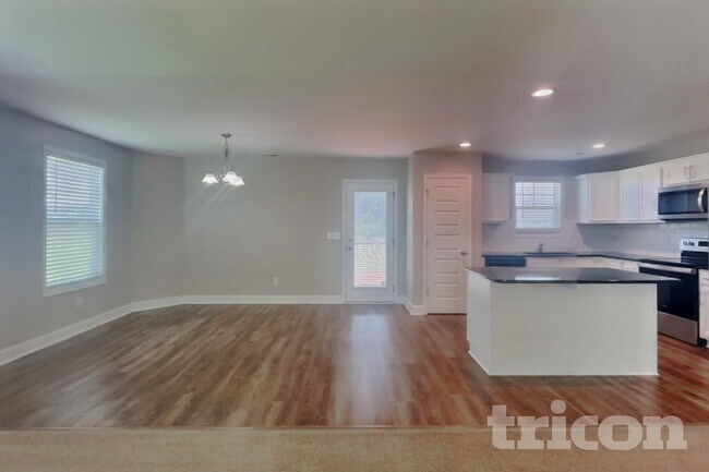 85 Arrow Ln
