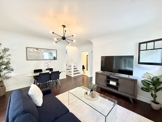 Photo - 7865 Willoughby Ave