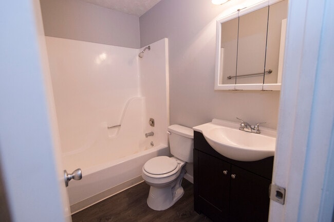 Photo - Hidden Elms Apartments