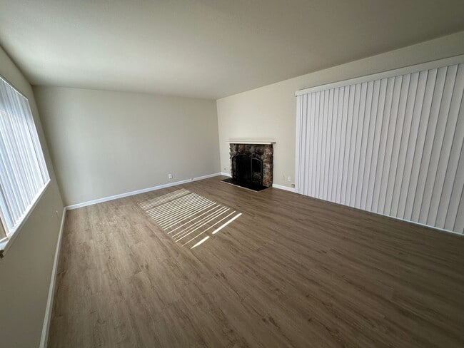 Photo - 6365 Bollinger Rd Unit 1