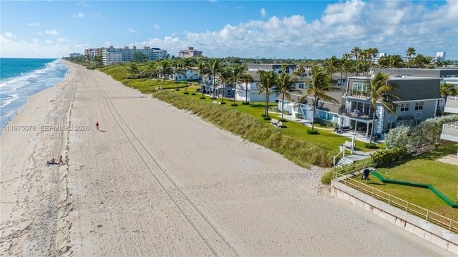 Photo - 1194 Hillsboro Mile Unit 1