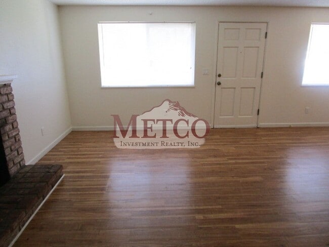 Photo - 06804 Unidad A