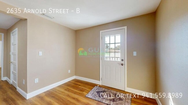 Photo - 2635 Arnold St