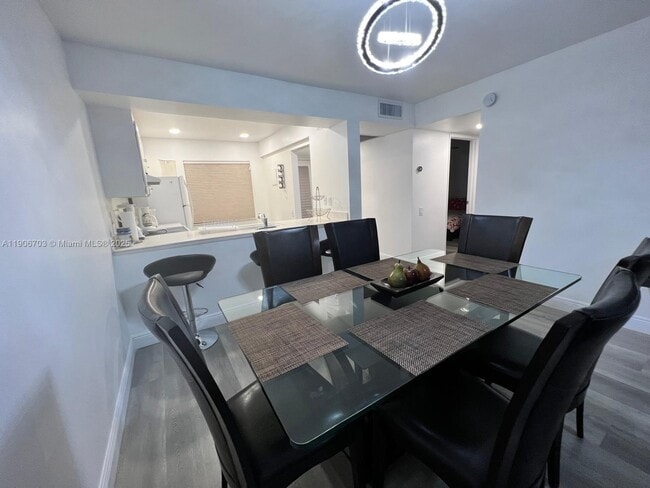 Photo - 1208 Bahama Bend Unidad C2