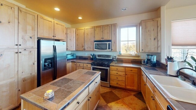 Photo - 169 Wildhorse