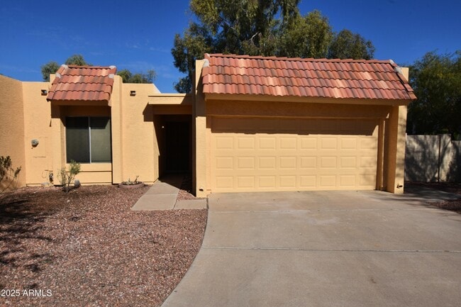 Building Photo - 5301 S Mitchell Dr Rental