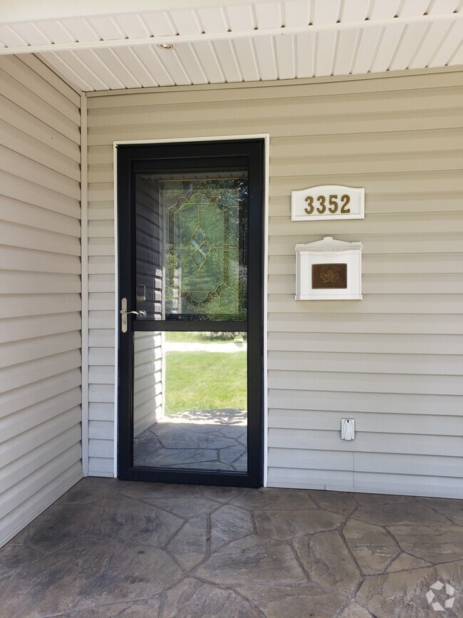 Building Photo - 3352 Van Fleet Pkwy Rental