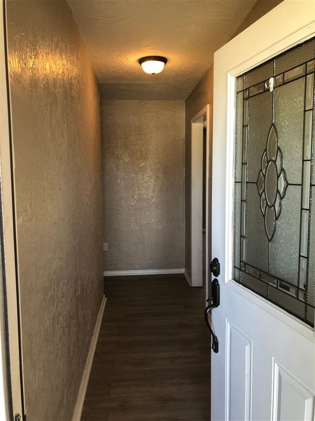Photo - 5510 NW Cottonwood Dr