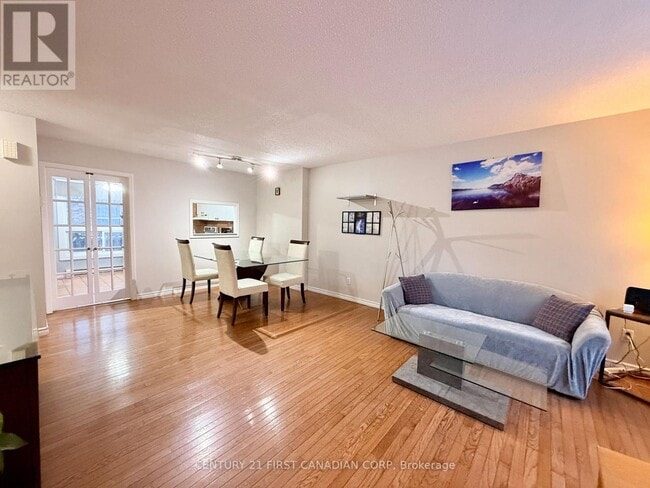 Photo - 253 Taylor St