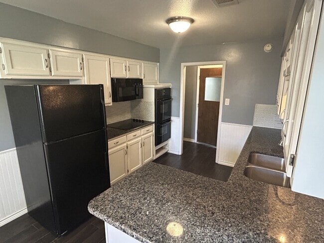 Photo - 3701 Moselle Dr