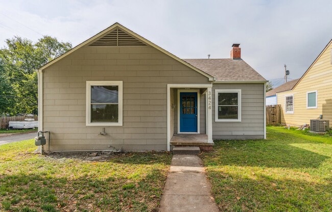 Building Photo - 3424 E 5th Pl Rental