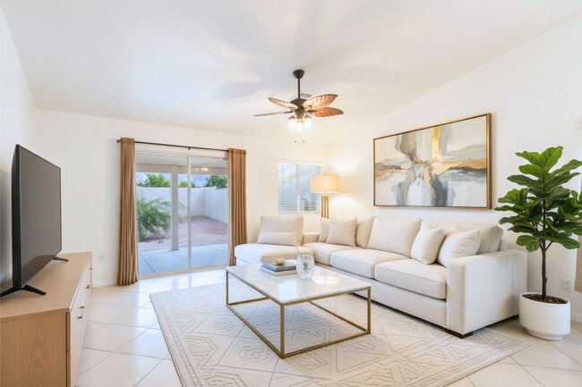 Photo - 329 S 161st Ln