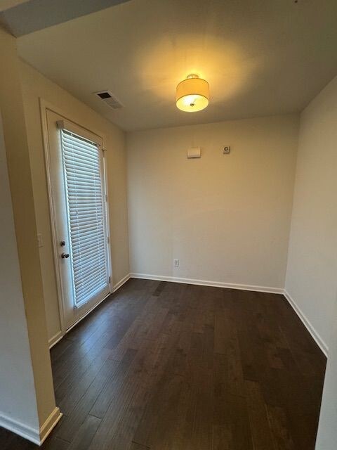Photo - Beautiful Nearly New Townhome at Renaissan...