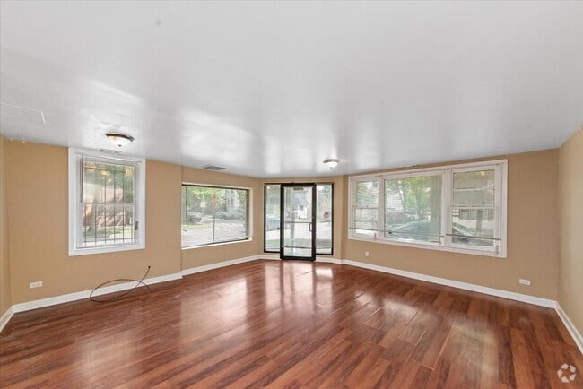 Building Photo - 3000 S Kedvale Ave Unit 1F Rental