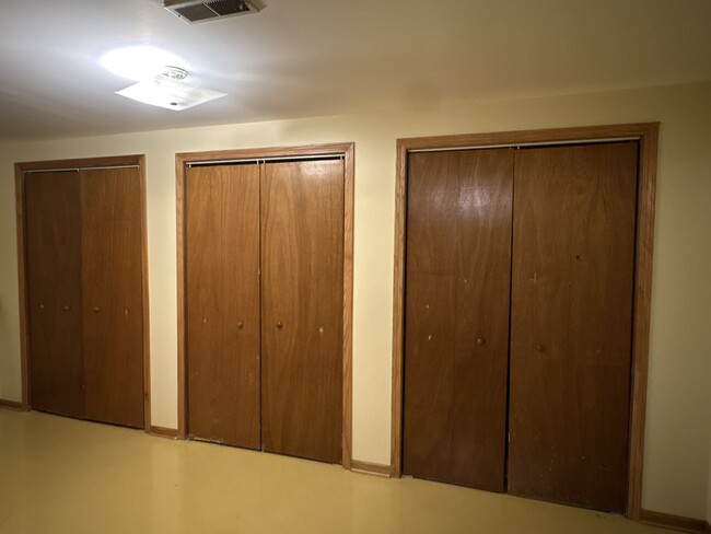 Photo - Basement