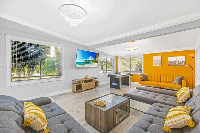 Photo - 1984 Windward Dr