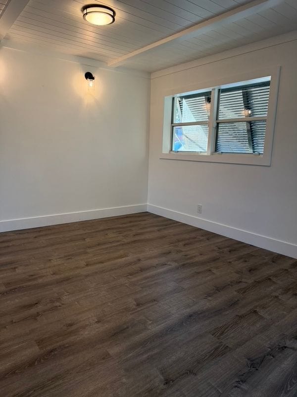 Photo - 474 NE 38th St