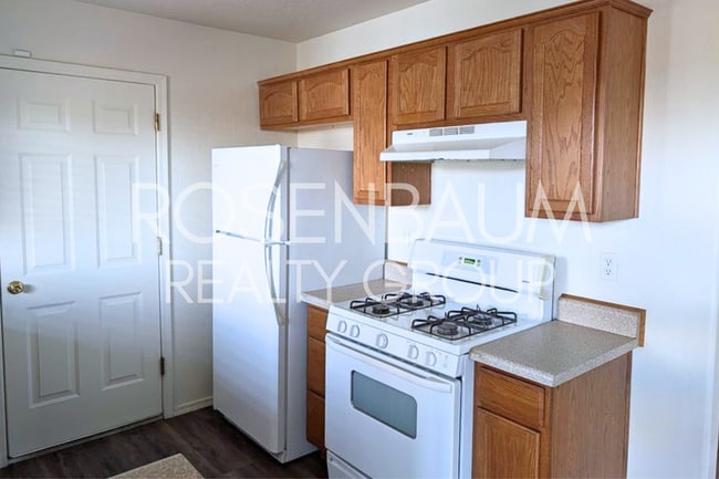 Photo - Charming 2-bedrooms, 2-baths duplex locate...