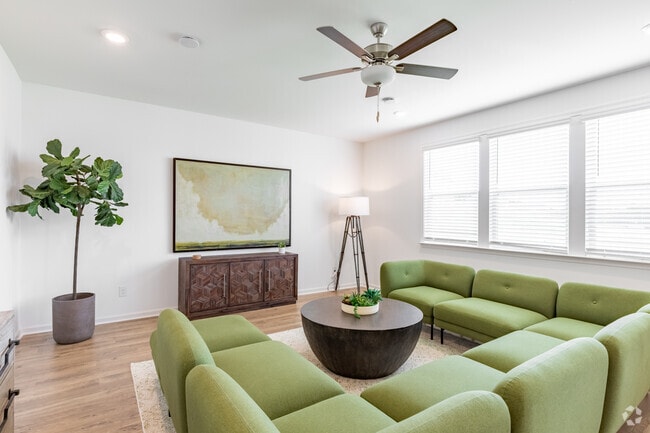4BR, 2.5BA - 2714SF (Atwood)