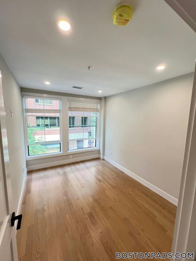 Photo - 230 Tremont St Unidad 3
