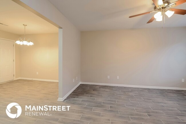 414 Gossett St