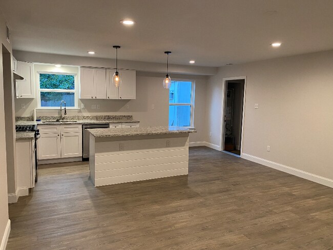 Photo - 1805 S Franklin St