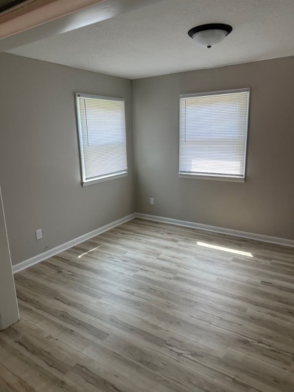 Photo - 214 N Main St